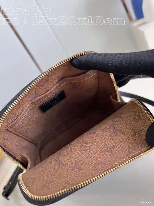 VUITTON LOUIS backpack-15*20*10cm ALMA NANO 0521